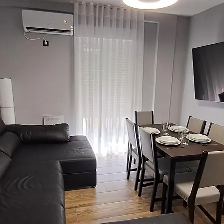 Deluxe San Agustin شقة